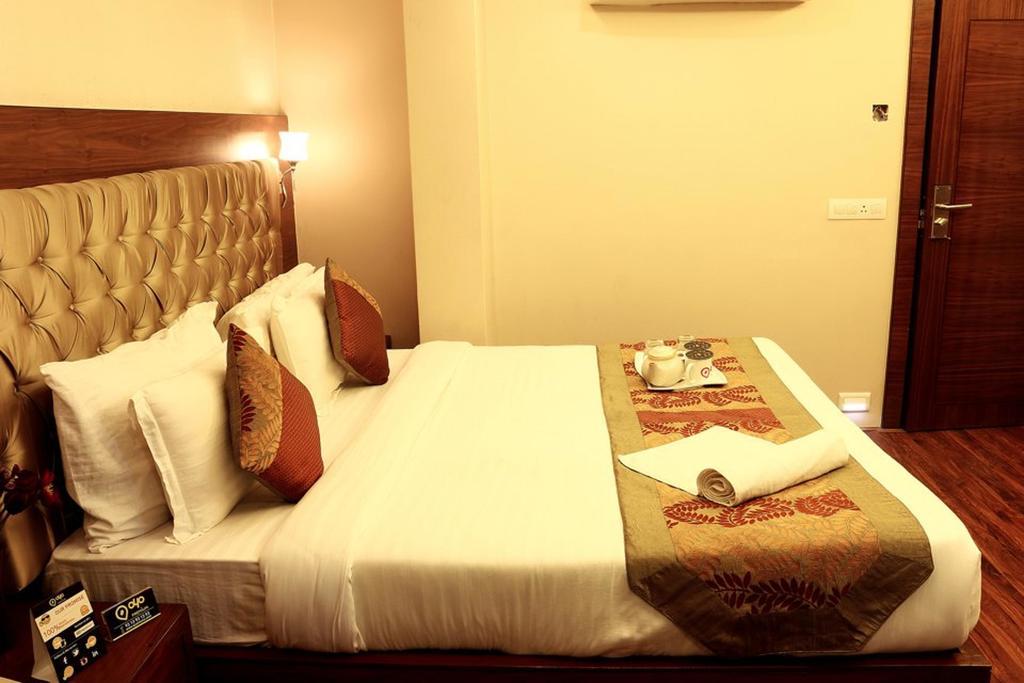Oyo 1522 Npg Hotel Kolkata Luaran gambar