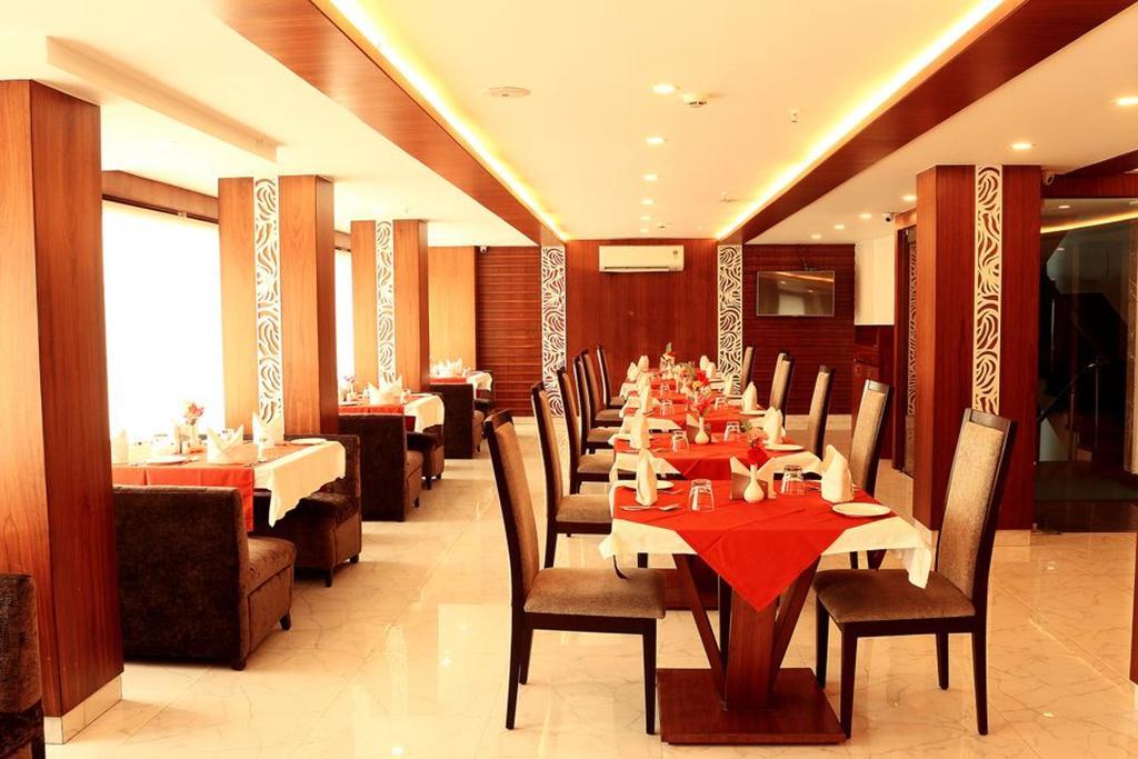 Oyo 1522 Npg Hotel Kolkata Luaran gambar