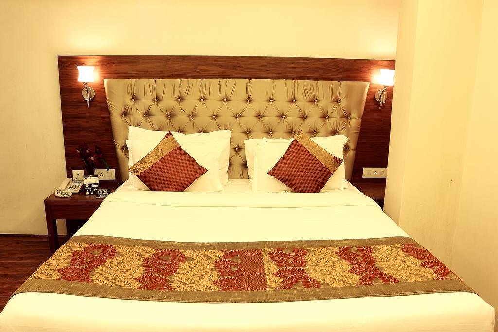 Oyo 1522 Npg Hotel Kolkata Luaran gambar