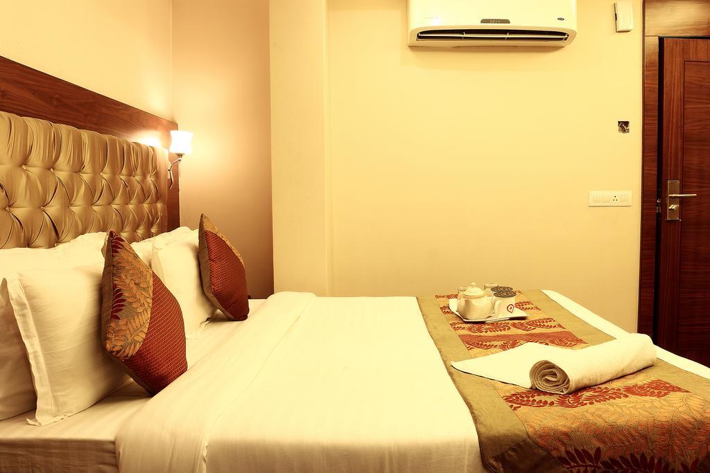 Oyo 1522 Npg Hotel Kolkata Luaran gambar